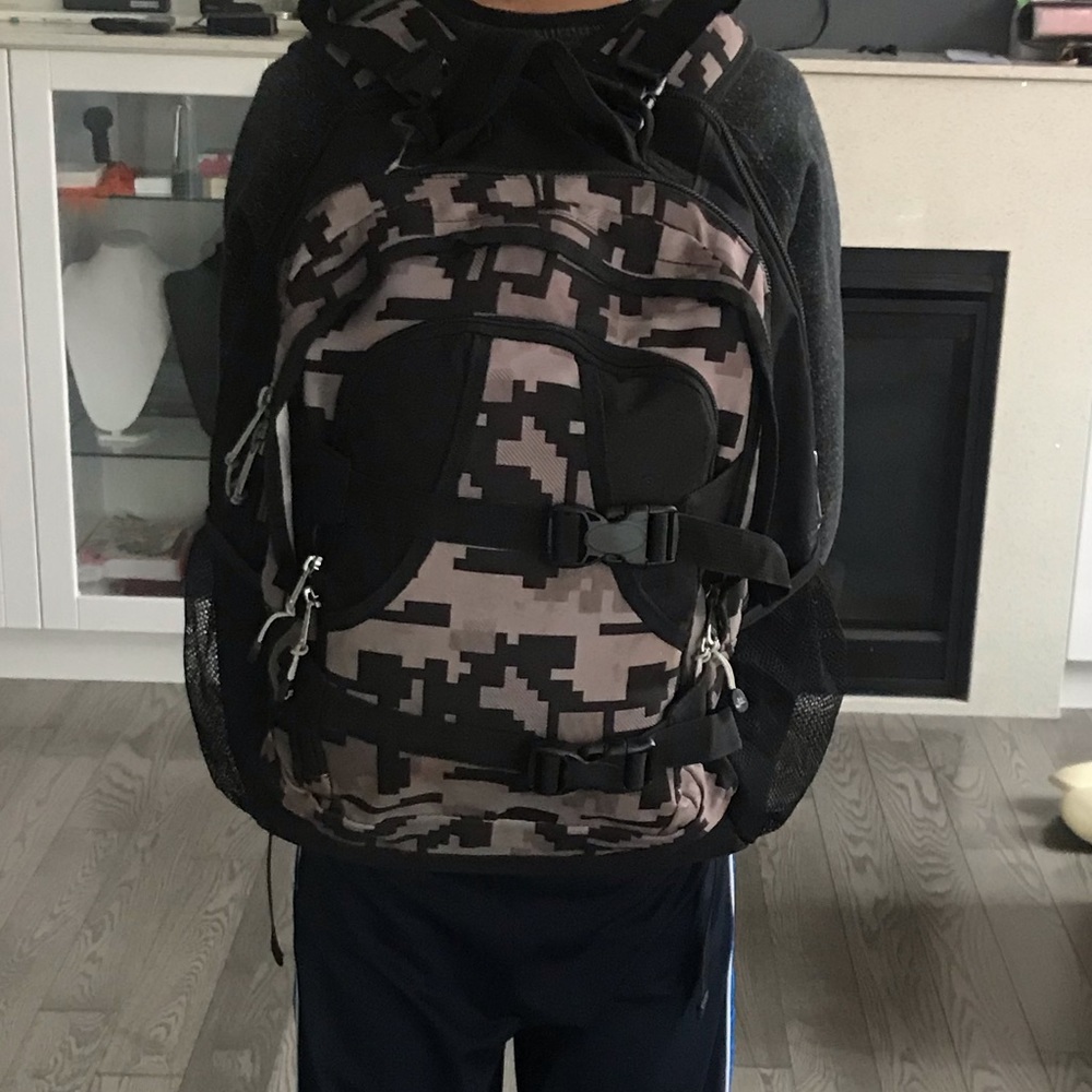 Yxx backpack bag for anyone
